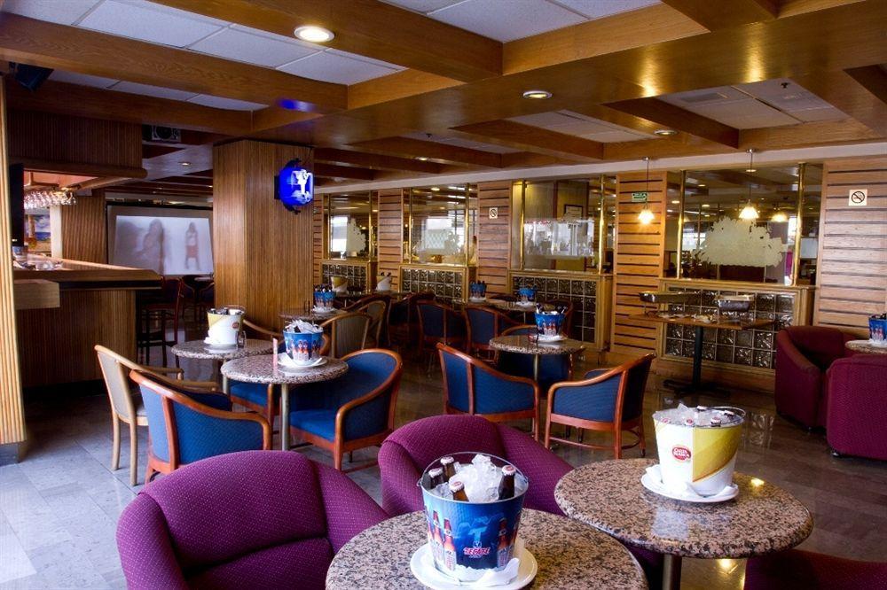Istay Hotel Monterrey Historico Екстер'єр фото