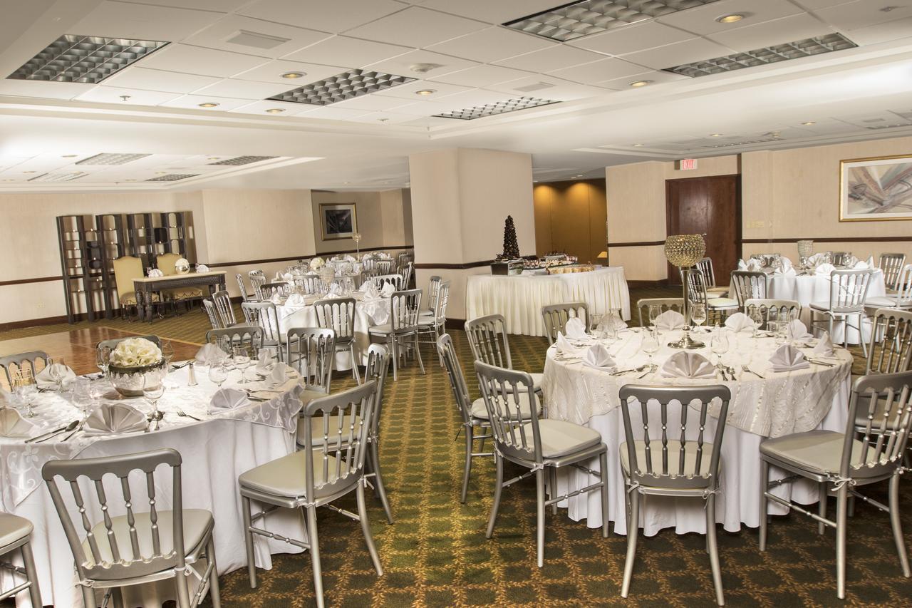 Istay Hotel Monterrey Historico Екстер'єр фото